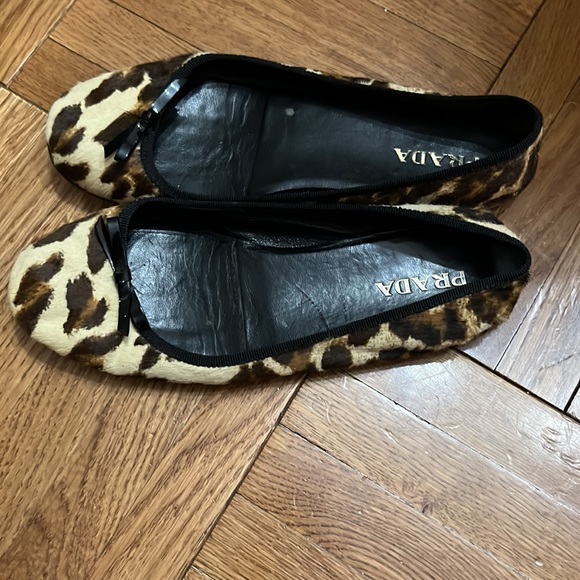 Leopard Prada ballet flats - Picture 3 of 4